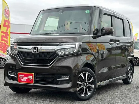 Honda N-BOX Custom