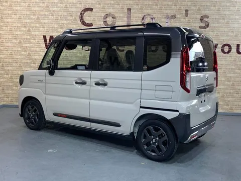 Suzuki Spacia Gear