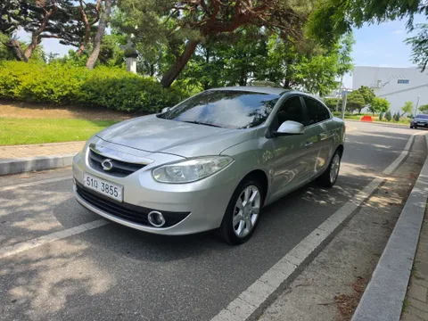 Renault SM3