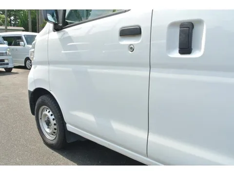 Toyota Pixis Van