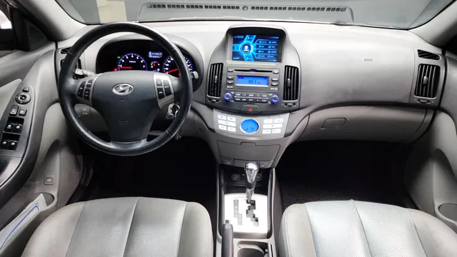 Hyundai Elantra (Avante)