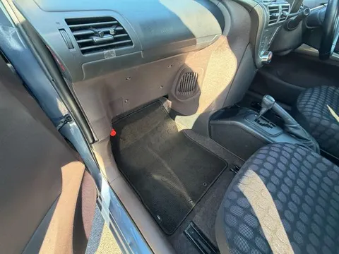 Toyota iQ