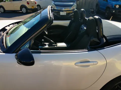 Mazda MX-5 (Roadster)