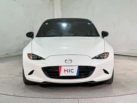 Mazda MX-5 (Roadster)
