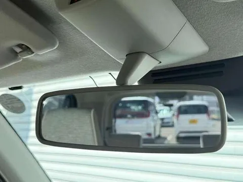 Daihatsu Mira Tocot