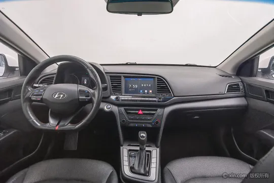 Hyundai Elantra (Avante)