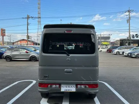 Nissan Clipper Rio