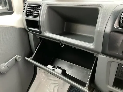 Mitsubishi Minicab Van
