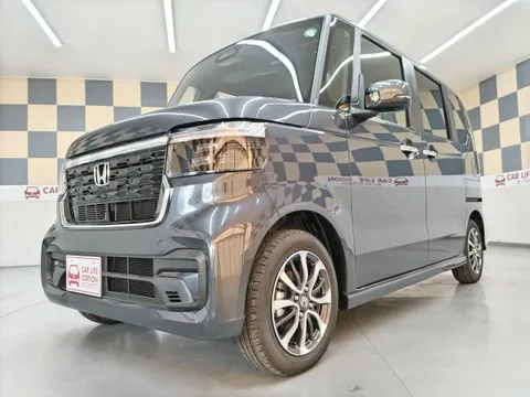 Honda N-BOX Custom