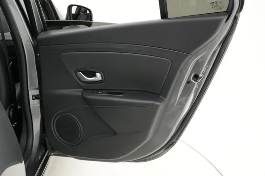 Renault SM3