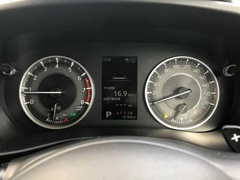 Suzuki Fronx