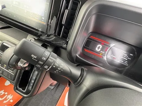 Suzuki Spacia Gear