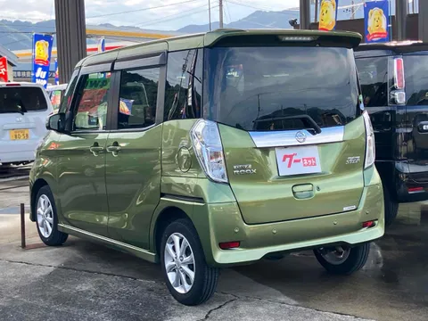 Nissan Dayz Roox