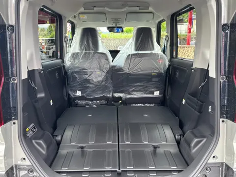 Suzuki Spacia Gear