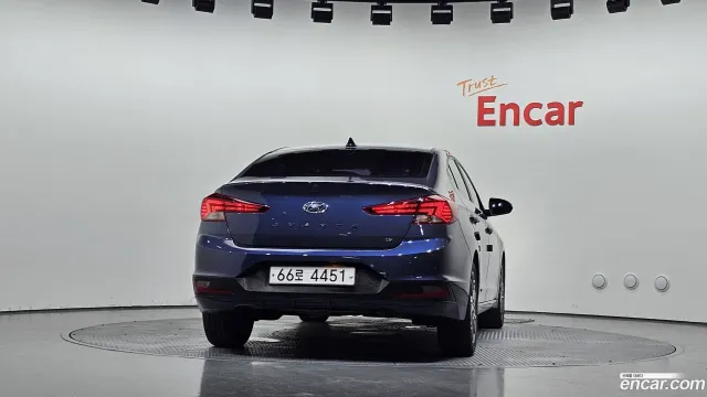 Hyundai Elantra (Avante)