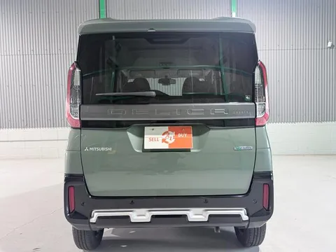 Mitsubishi Delica Mini
