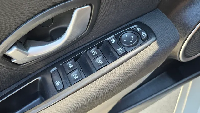 Renault SM3