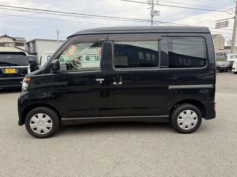 Daihatsu Atrai Wagon