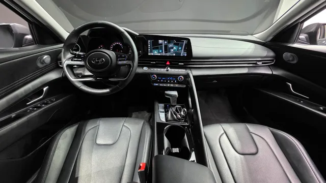 Hyundai Elantra (Avante)