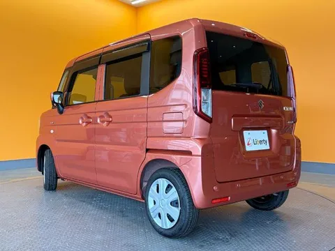 Suzuki Spacia