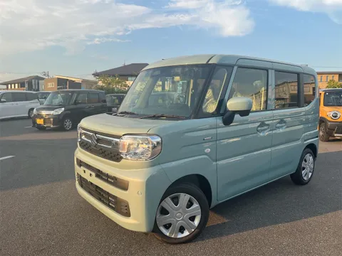 Suzuki Spacia
