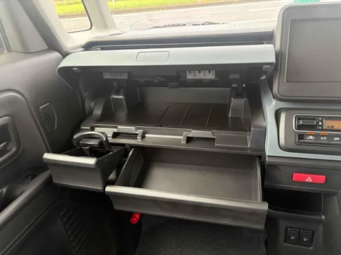 Suzuki Spacia Base