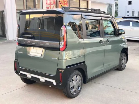 Mitsubishi Delica Mini