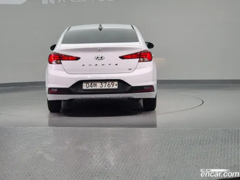 Hyundai Elantra (Avante)