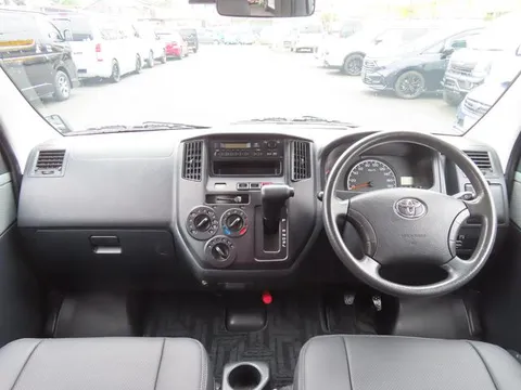 Toyota TownAce Van