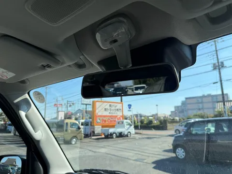 Nissan Clipper Van