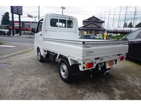 Nissan Clipper Truck