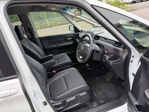 Honda Freed Plus