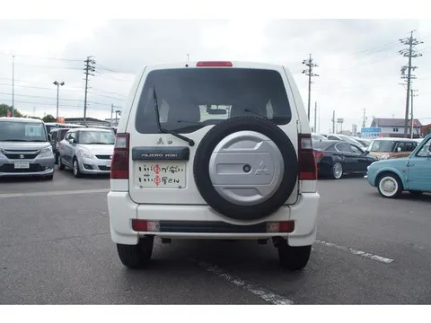 Mitsubishi Pajero Mini