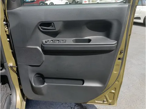 Toyota Pixis Mega