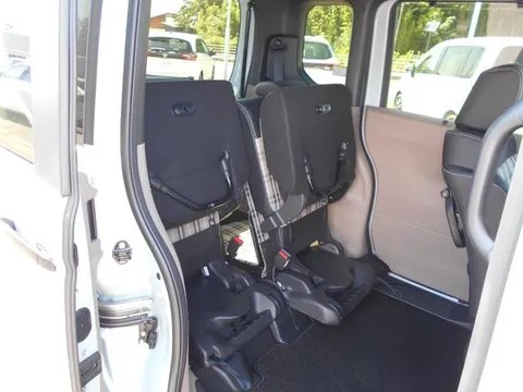 Honda N-BOX Joy