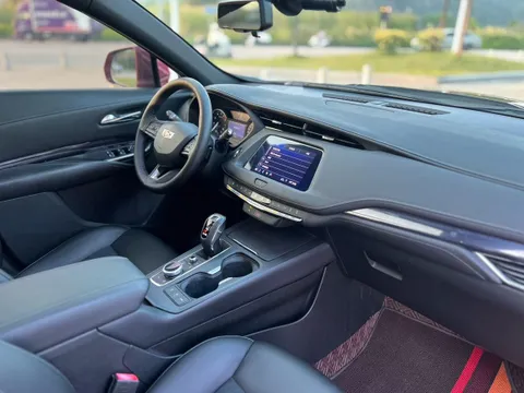 Cadillac XT4