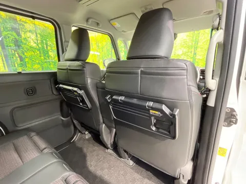 Suzuki Spacia Custom