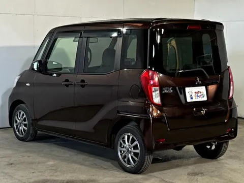 Mitsubishi eK Space