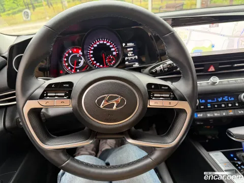 Hyundai Elantra (Avante)