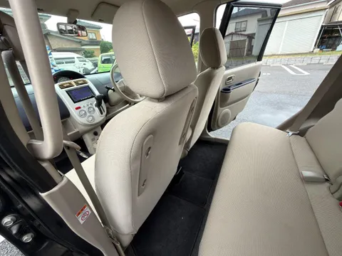 Nissan Otti