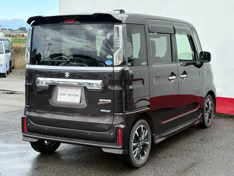 Suzuki Spacia Custom