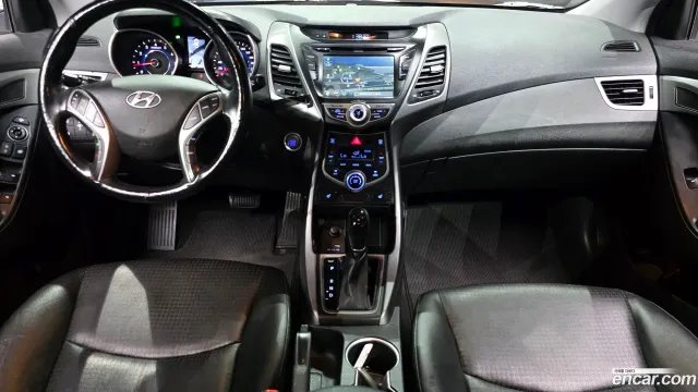 Hyundai Elantra (Avante)