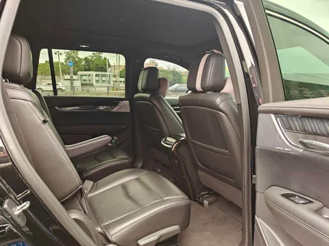 Cadillac XT6