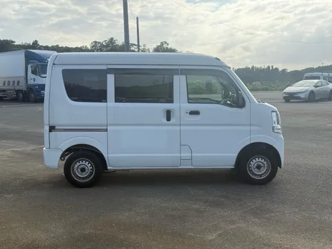 Nissan Clipper
