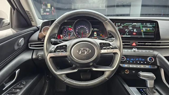 Hyundai Elantra (Avante)