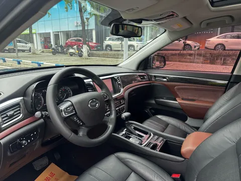 Gac GS8