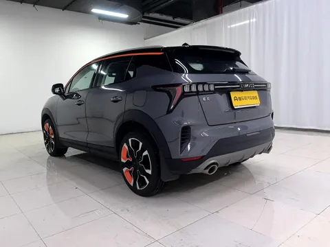 Lynk & Co Lynk & Co 06