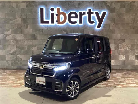 Honda N-BOX Custom