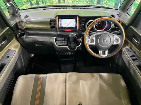 Honda N-BOX Slash