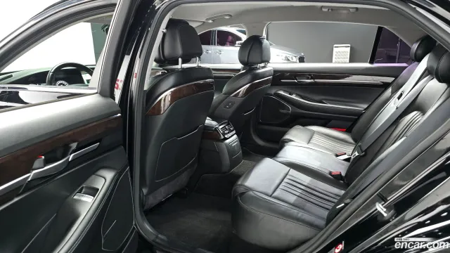 Genesis G90 (EQ900)